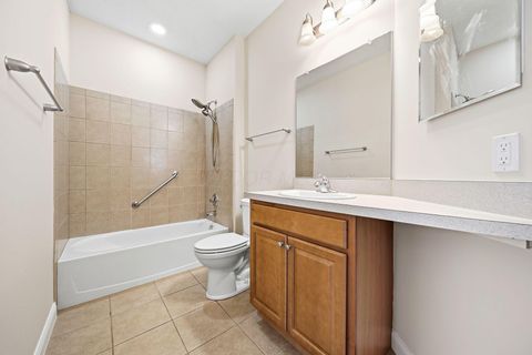 Tiny photo for 5485 Welbourne Place 3 #3, New Albany, OH 43054 (MLS # 226014617)