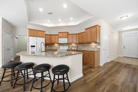 Tiny photo for 5485 Welbourne Place 3 #3, New Albany, OH 43054 (MLS # 226014617)