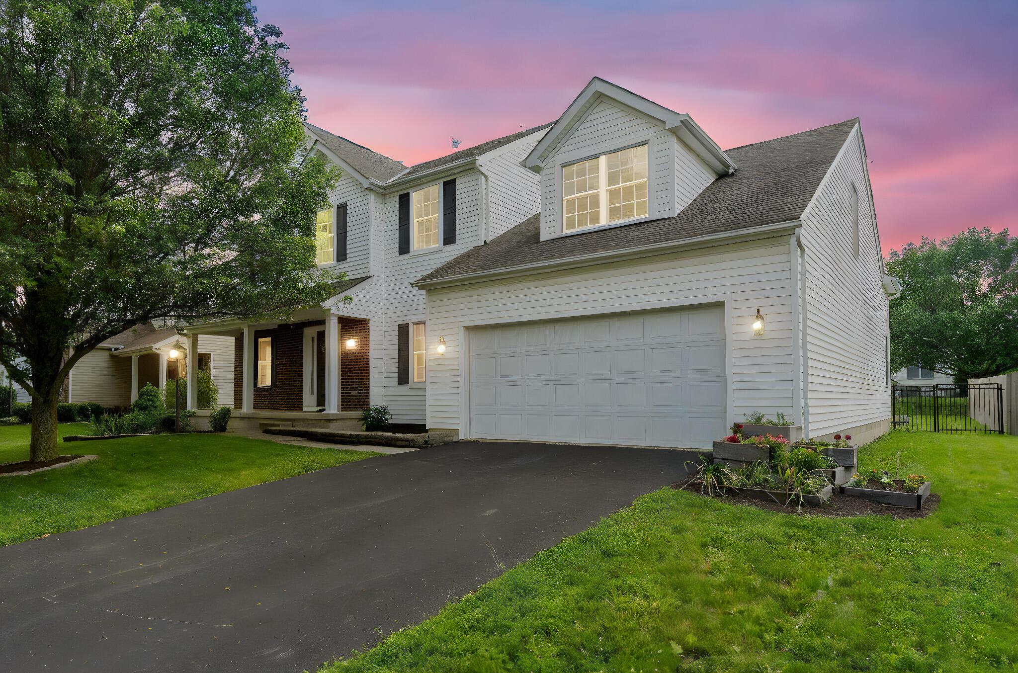 1828 Chiprock Drive, Marysville, Ohio image 2