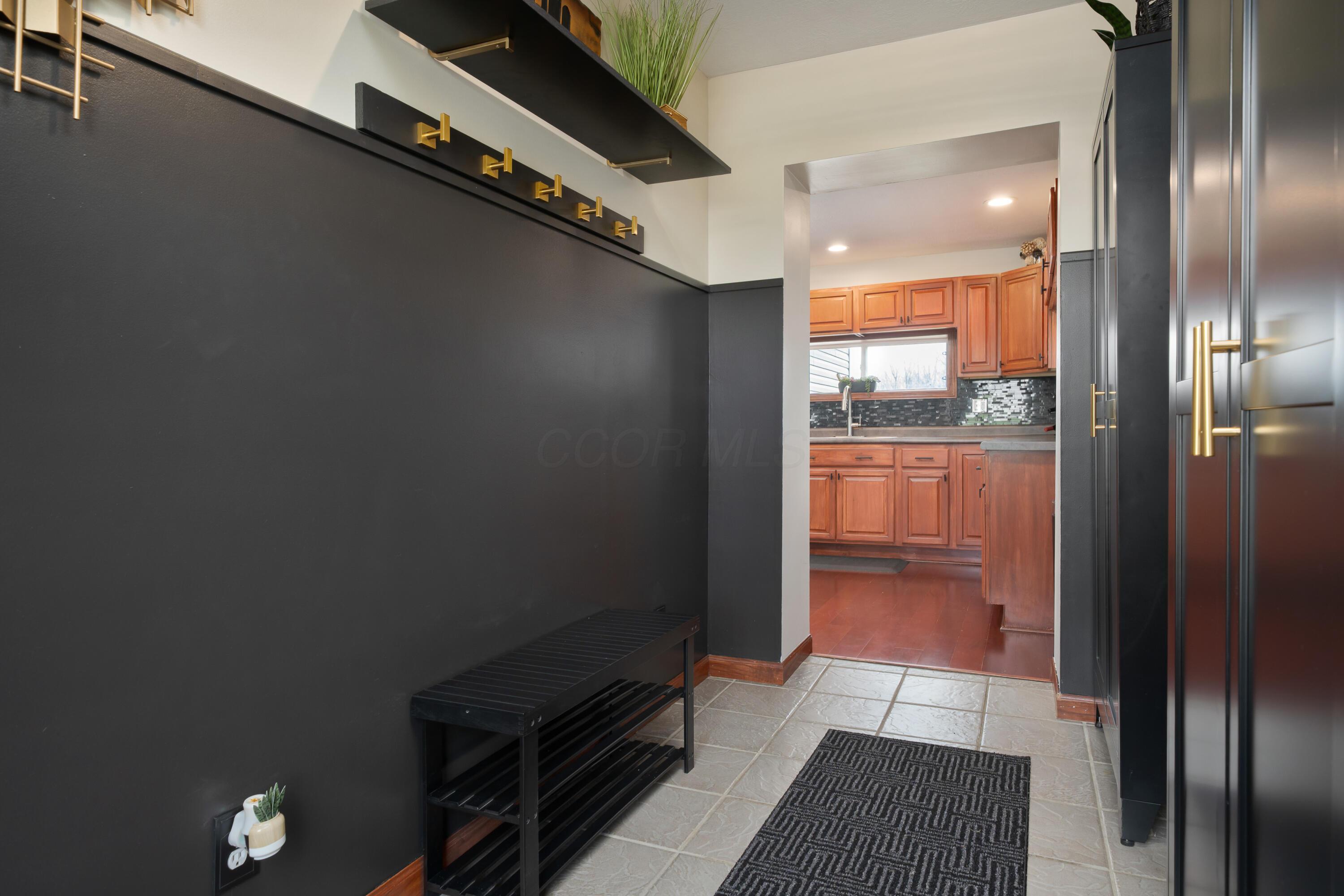 4015 Sycamore Lane, London, Ohio image 3