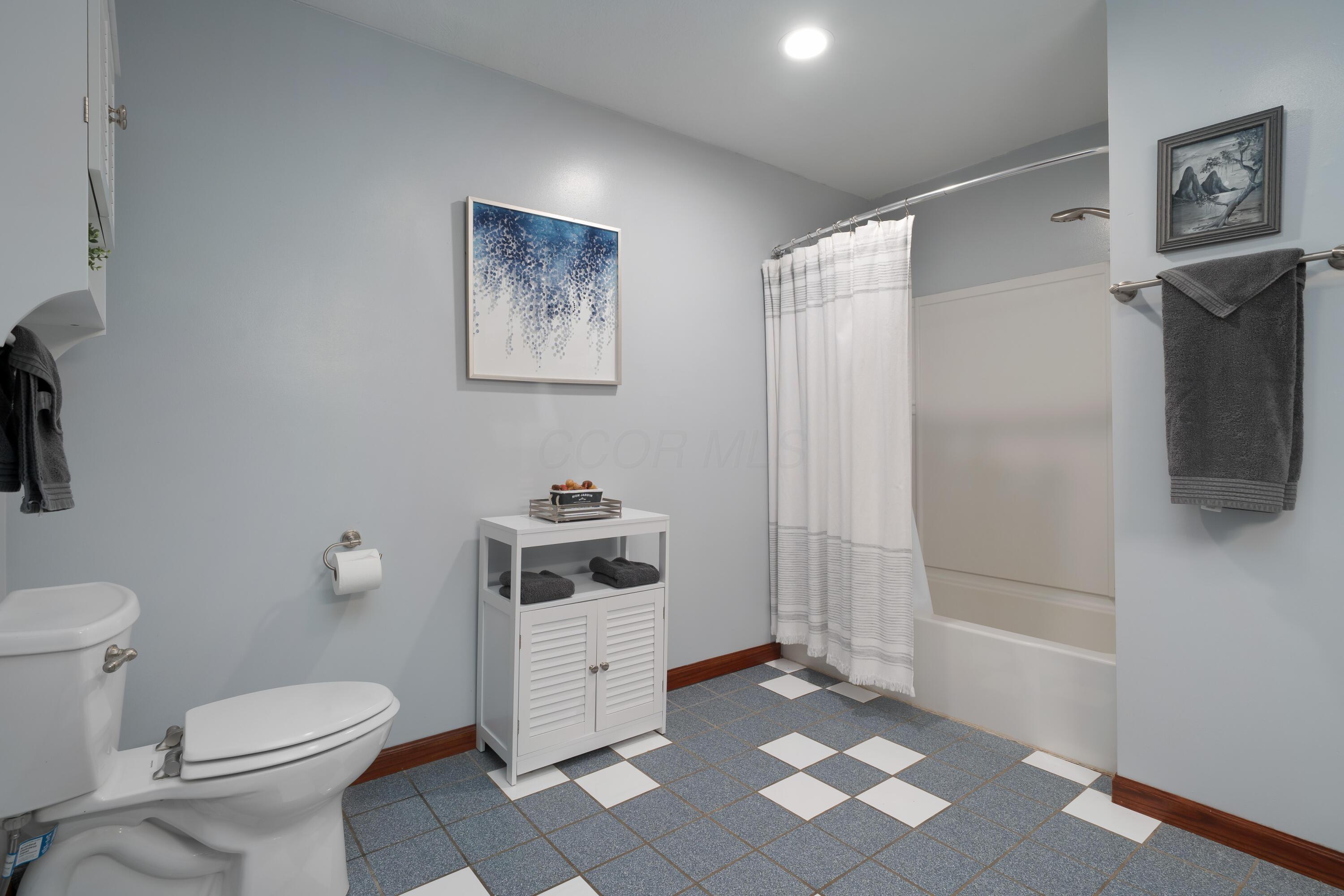 4015 Sycamore Lane, London, Ohio image 23