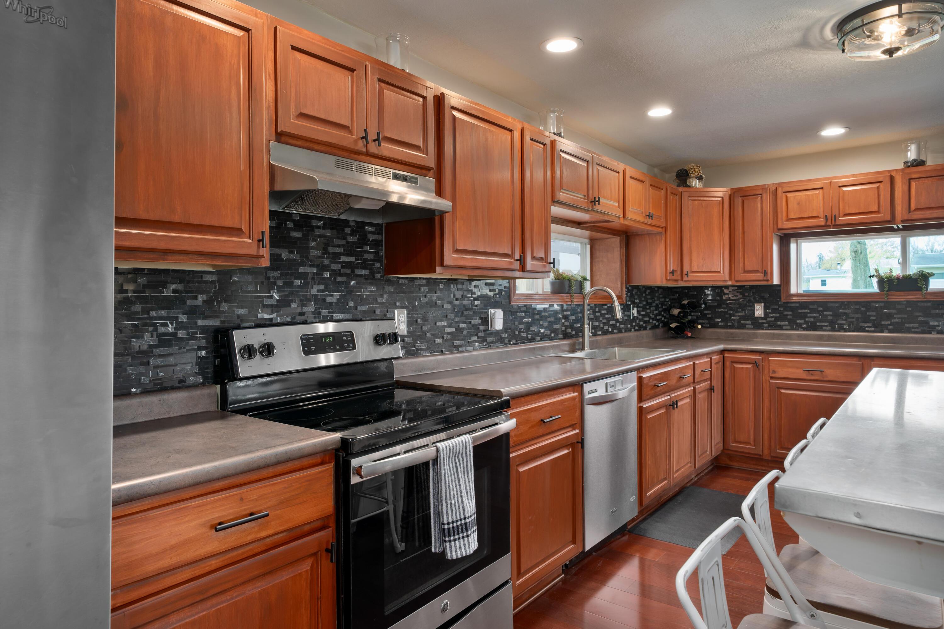 4015 Sycamore Lane, London, Ohio image 10