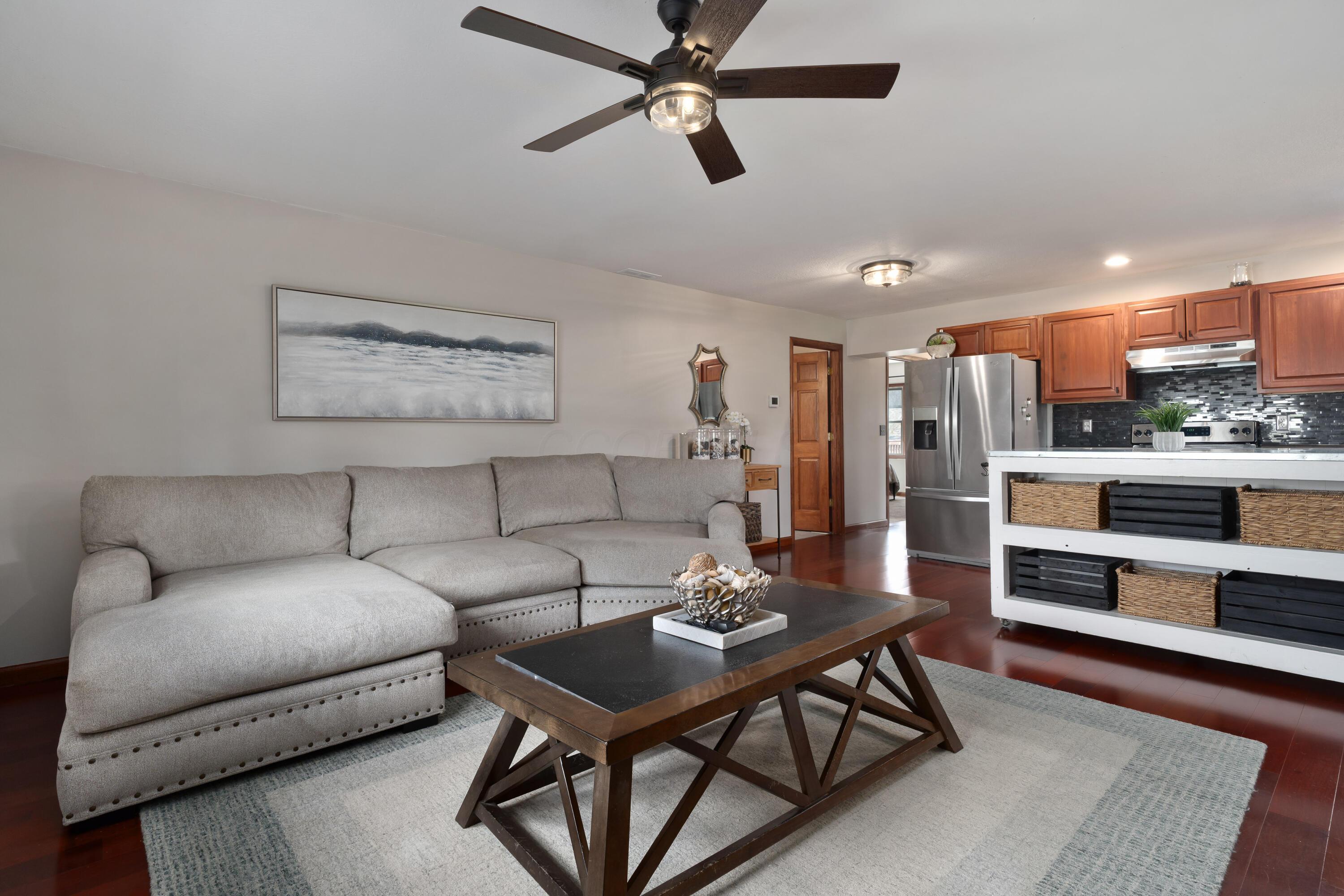 4015 Sycamore Lane, London, Ohio image 5