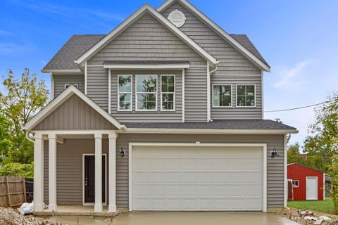 Photo of 60 Oak Street, Delaware, OH 43015 (MLS # 225038018)
