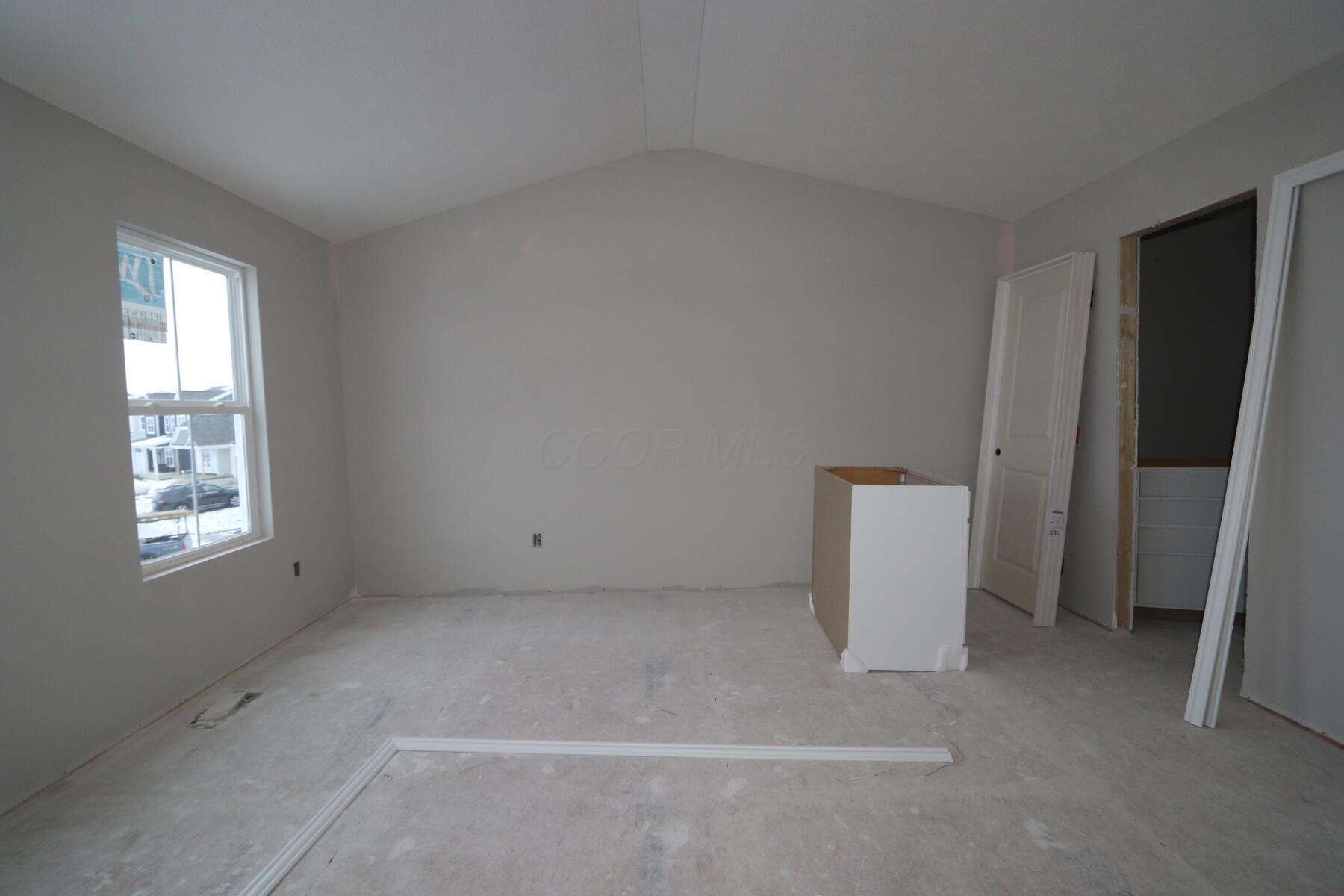 6656 Ardennes Loop, Hilliard, Ohio image 3