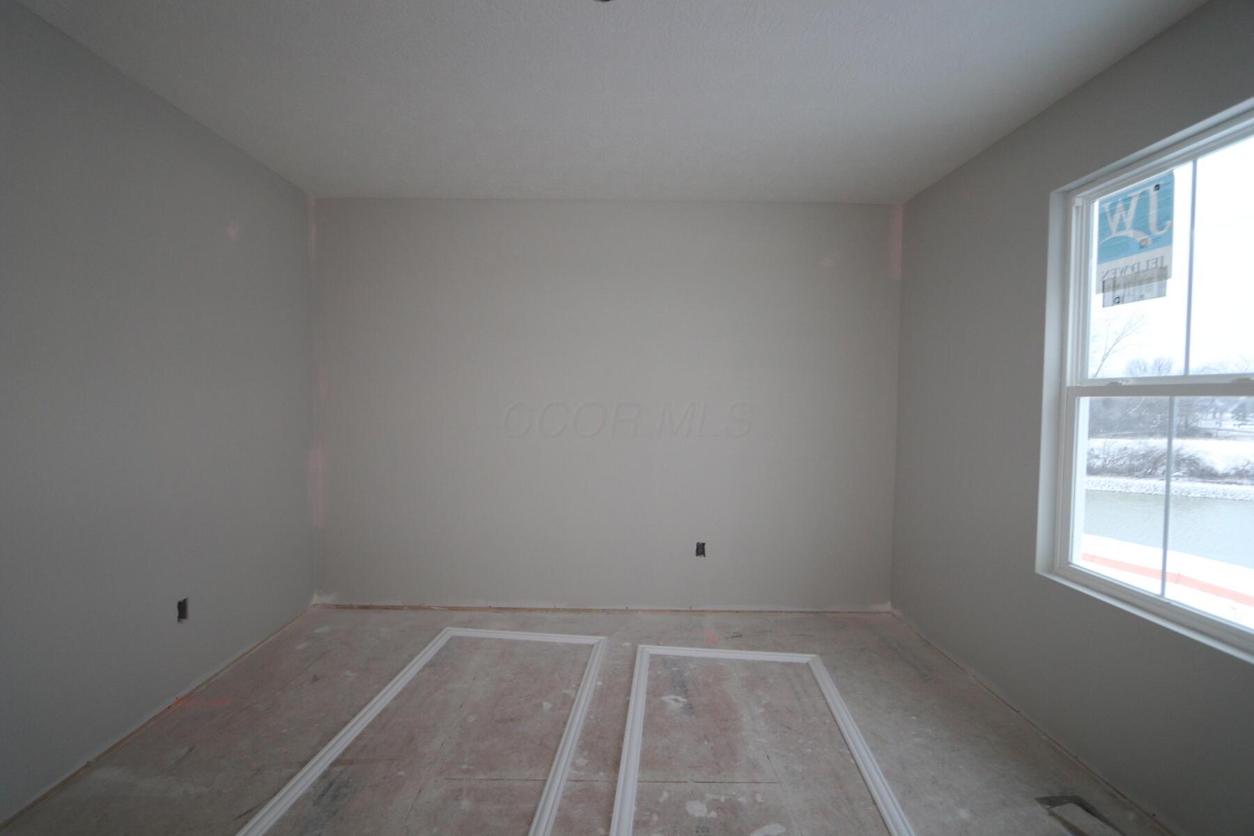 6656 Ardennes Loop, Hilliard, Ohio image 4