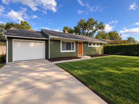 Homes For Sale - 406 Carilla Lane<br/> Columbus, OH 43228