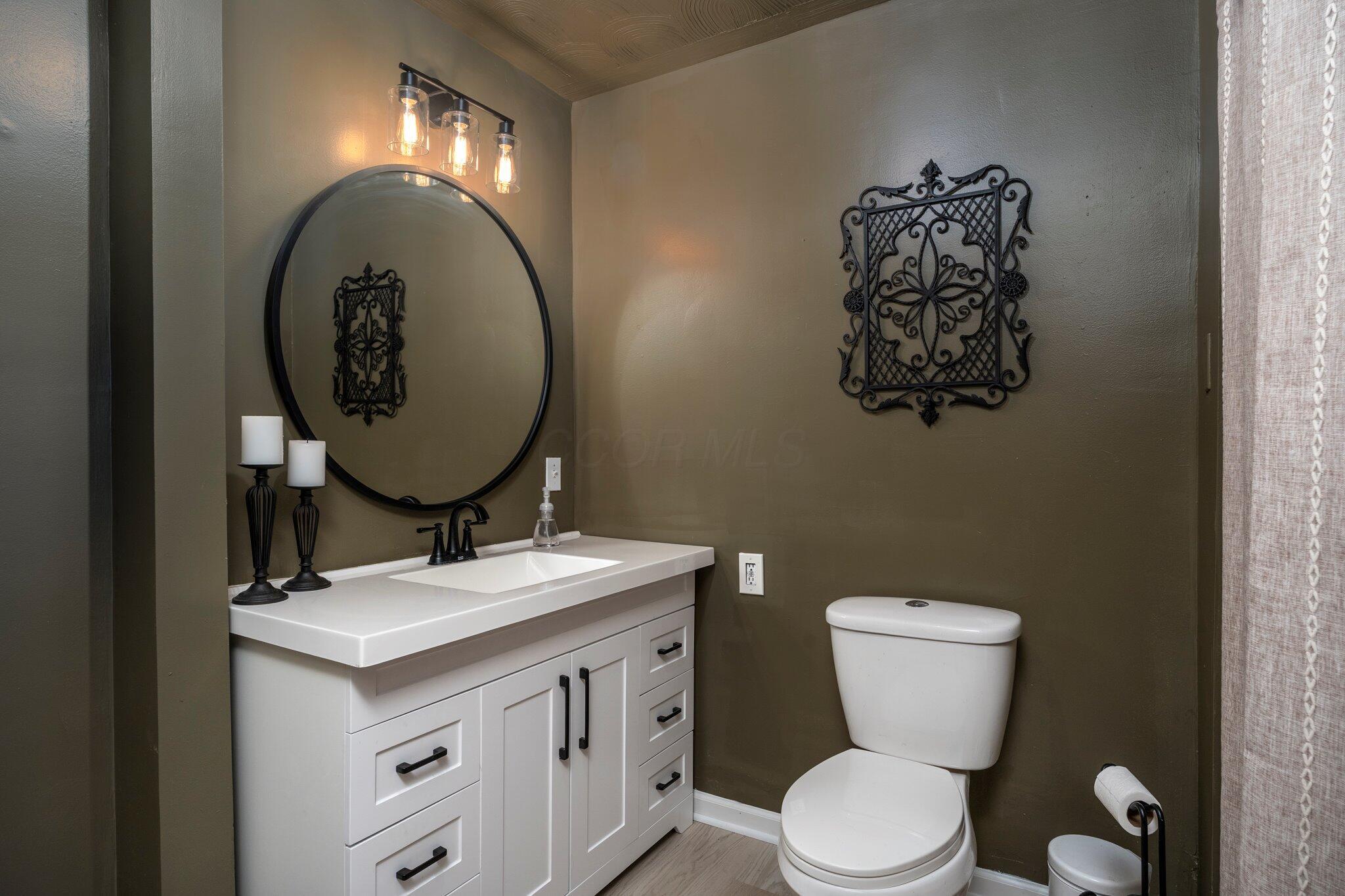10916 Edgefield Road #NW, Jeffersonville, Ohio image 39