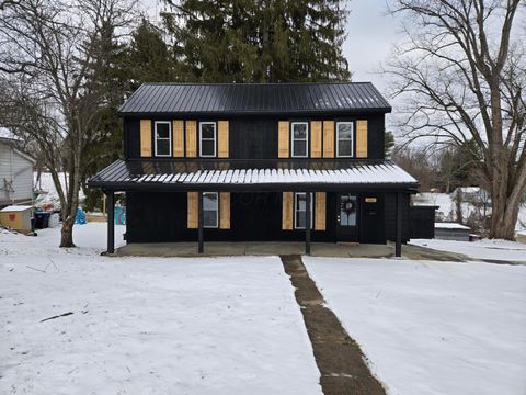 Photo of 1403 Playford Avenue, Zanesville, OH 43701 (MLS # 226004679)