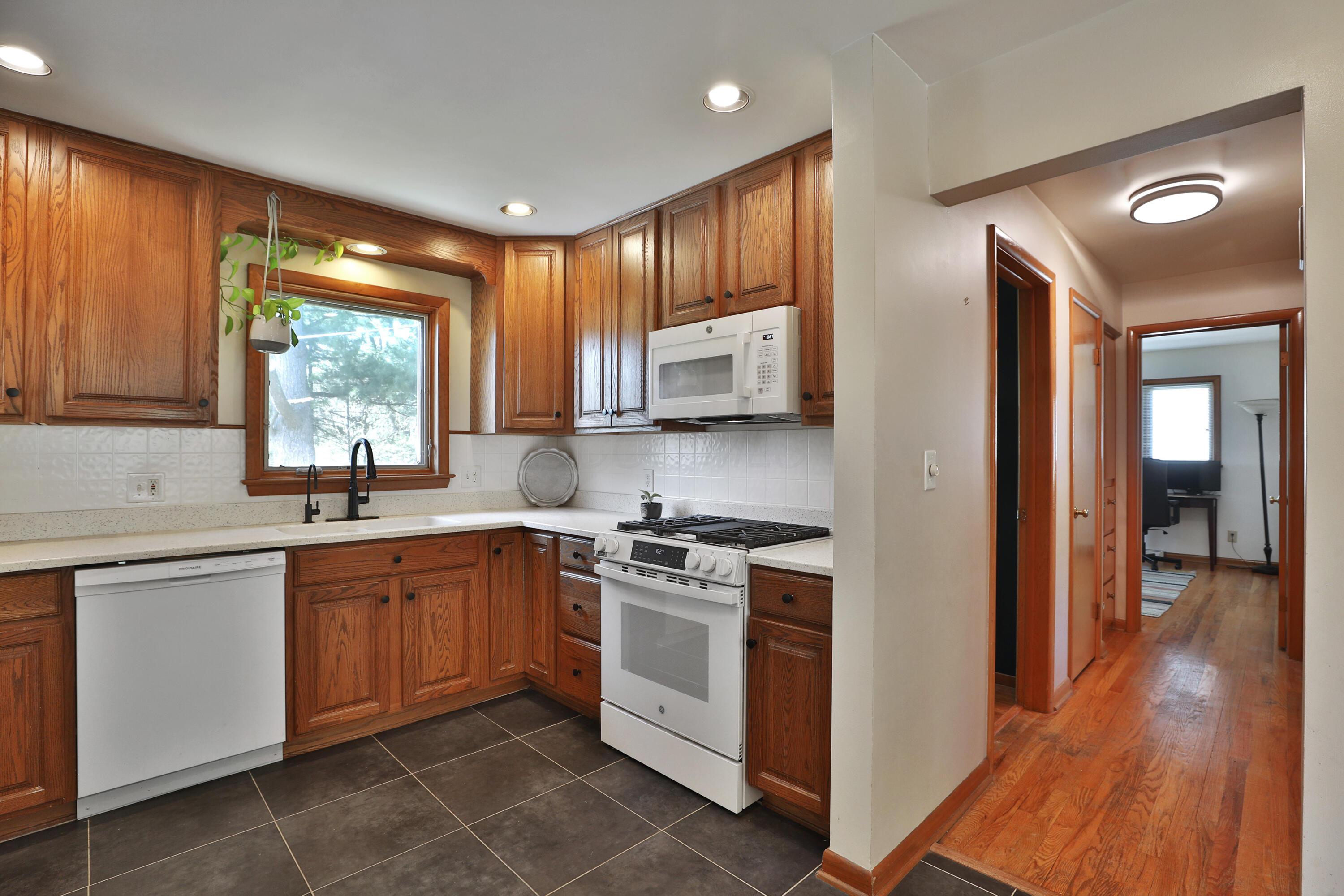 1285 Norris Drive, Columbus, Ohio image 18