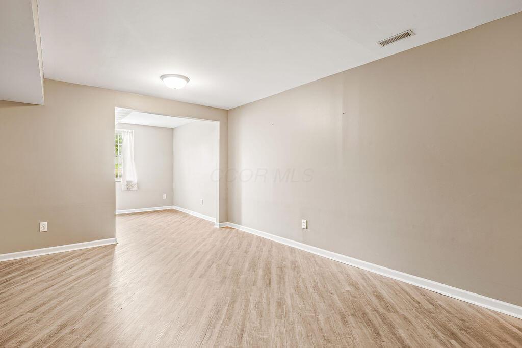 8950 Woodhaven Road, Johnstown, Ohio image 26