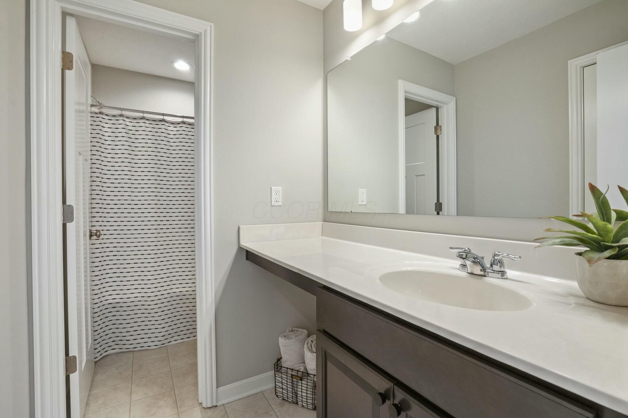 6748 Brooklyn Heights Road, Westerville, Ohio image 24