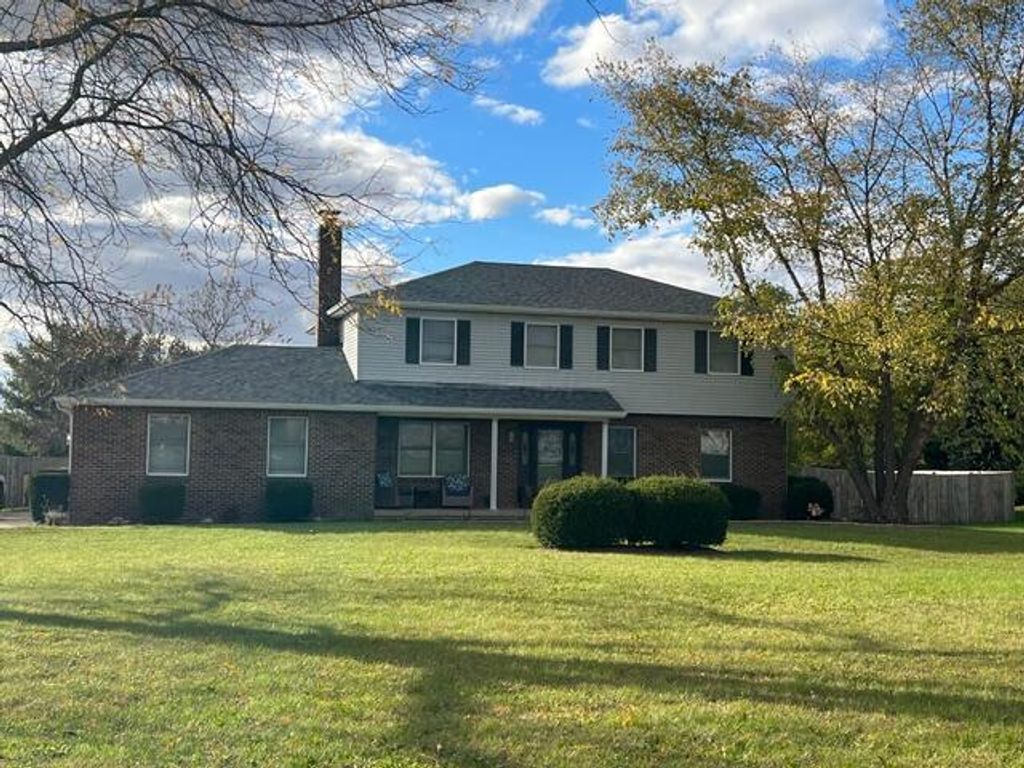 Photo for 638 Three Mile Road, Urbana, OH 43078 (MLS # 225040575)