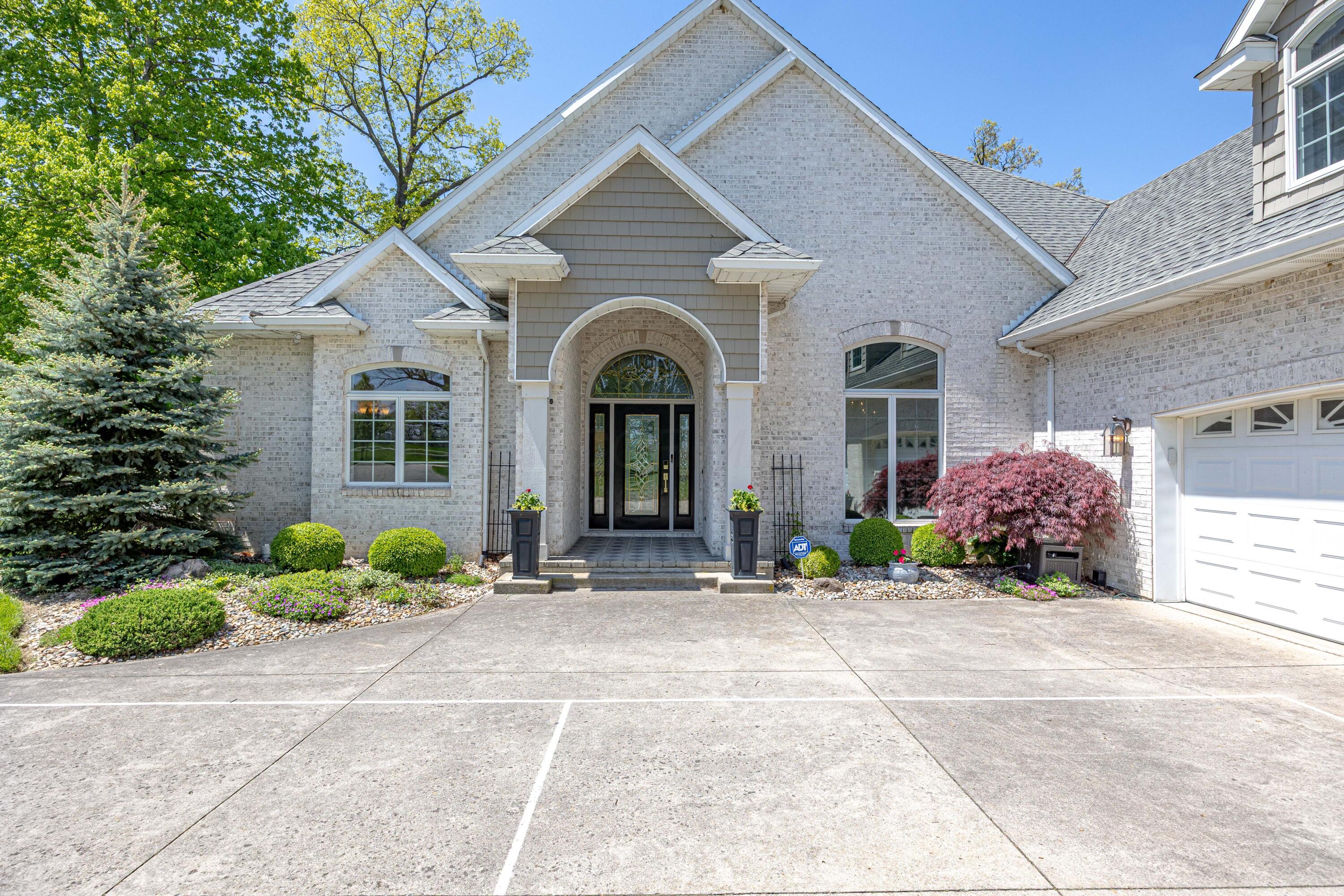 9329 Breezy Way, Belle Center, Ohio image 3
