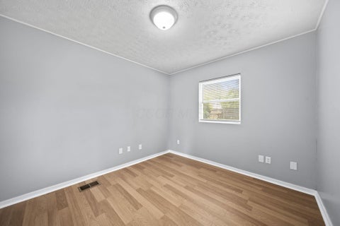 Tiny photo for 1000 Colgate Road, Columbus, OH 43213 (MLS # 226027394)
