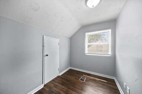 Tiny photo for 1000 Colgate Road, Columbus, OH 43213 (MLS # 226027394)