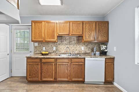 Tiny photo for 1000 Colgate Road, Columbus, OH 43213 (MLS # 226027394)