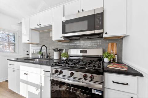 Tiny photo for 177 S Hampton Road, Columbus, OH 43213 (MLS # 226002714)