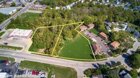 Photo of 2210 October Ridge Drive, Columbus, OH 43223 (MLS # 225038272)
