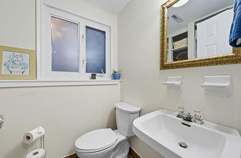Tiny photo for 2627 Hubbell Road, Columbus, OH 43232 (MLS # 225037682)
