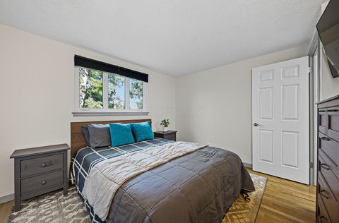 Tiny photo for 2627 Hubbell Road, Columbus, OH 43232 (MLS # 225037682)