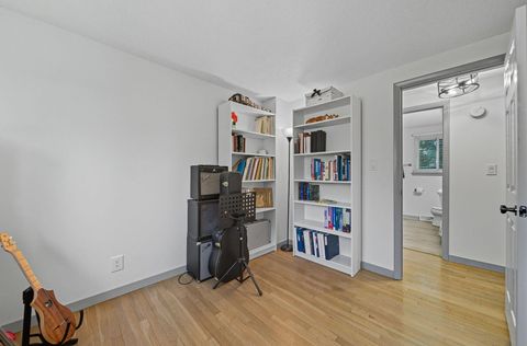 Tiny photo for 2627 Hubbell Road, Columbus, OH 43232 (MLS # 225037682)
