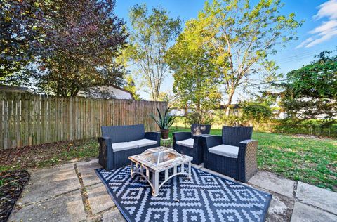 Tiny photo for 2627 Hubbell Road, Columbus, OH 43232 (MLS # 225037682)