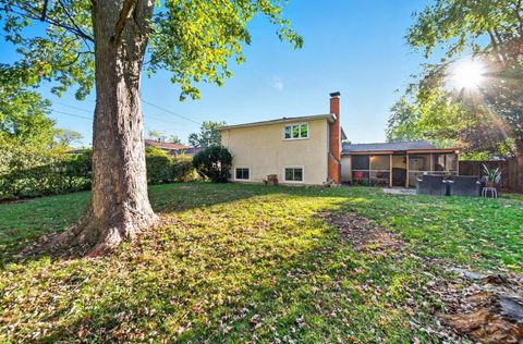 Tiny photo for 2627 Hubbell Road, Columbus, OH 43232 (MLS # 225037682)