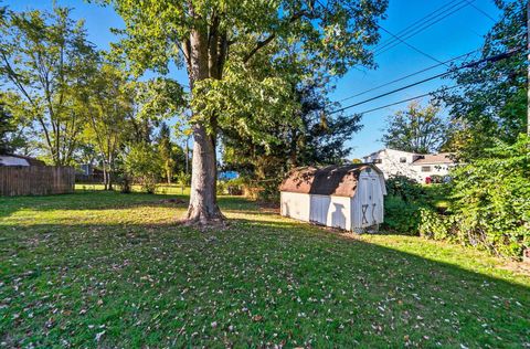 Tiny photo for 2627 Hubbell Road, Columbus, OH 43232 (MLS # 225037682)
