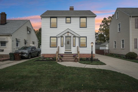Tiny photo for 2902 Lincoln Avenue, Parma, OH 44134 (MLS # 226039291)