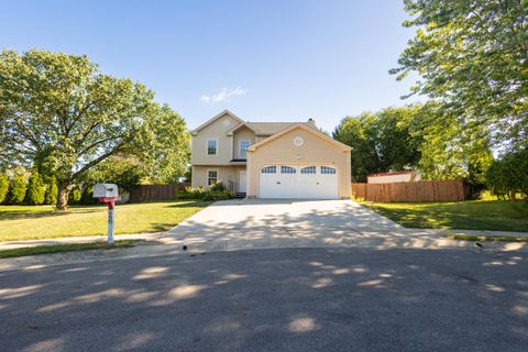 Photo of 26 E Woodfield Drive, Etna, OH 43062 (MLS # 226006252)