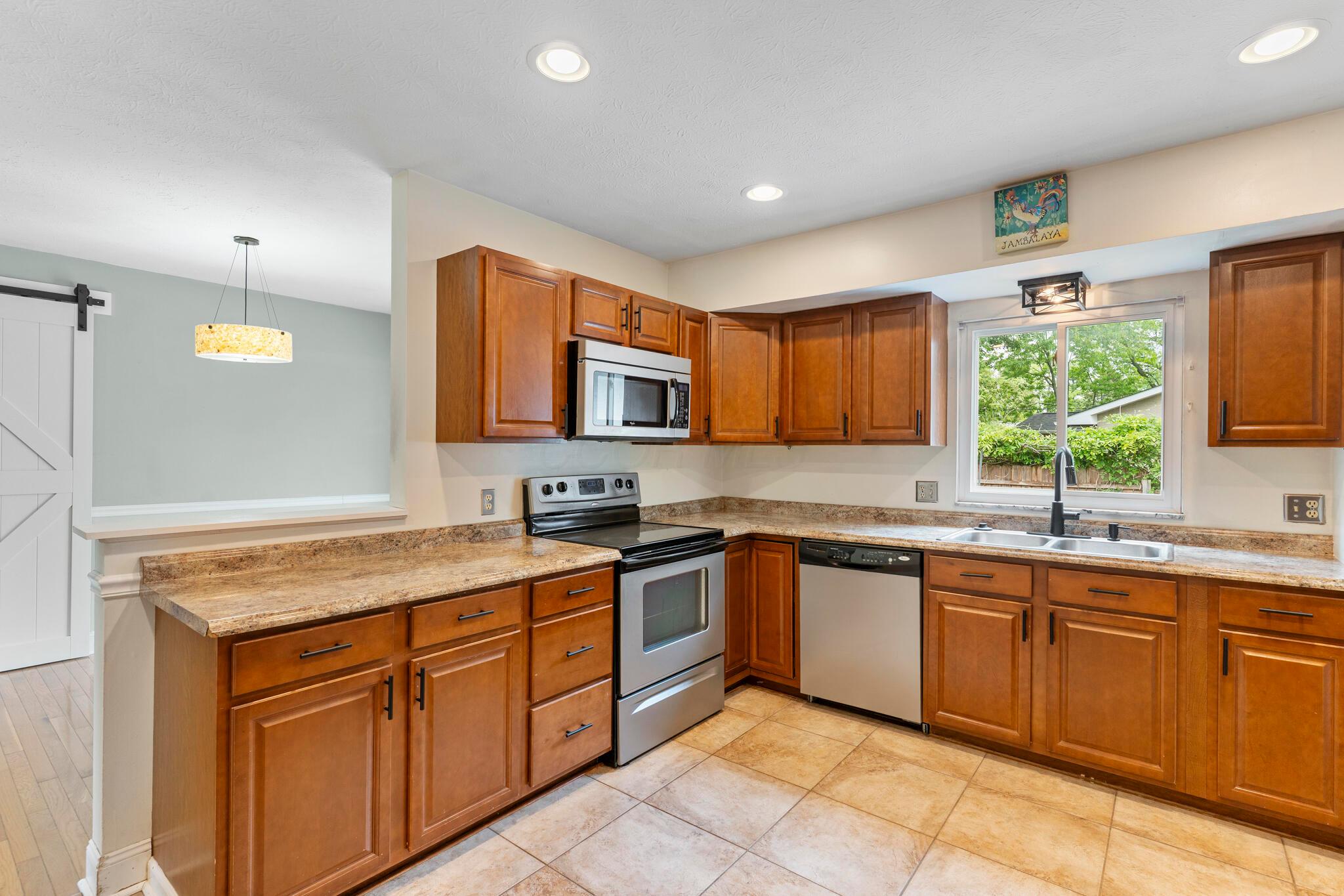 52 Hayes Drive, Delaware, Ohio image 10