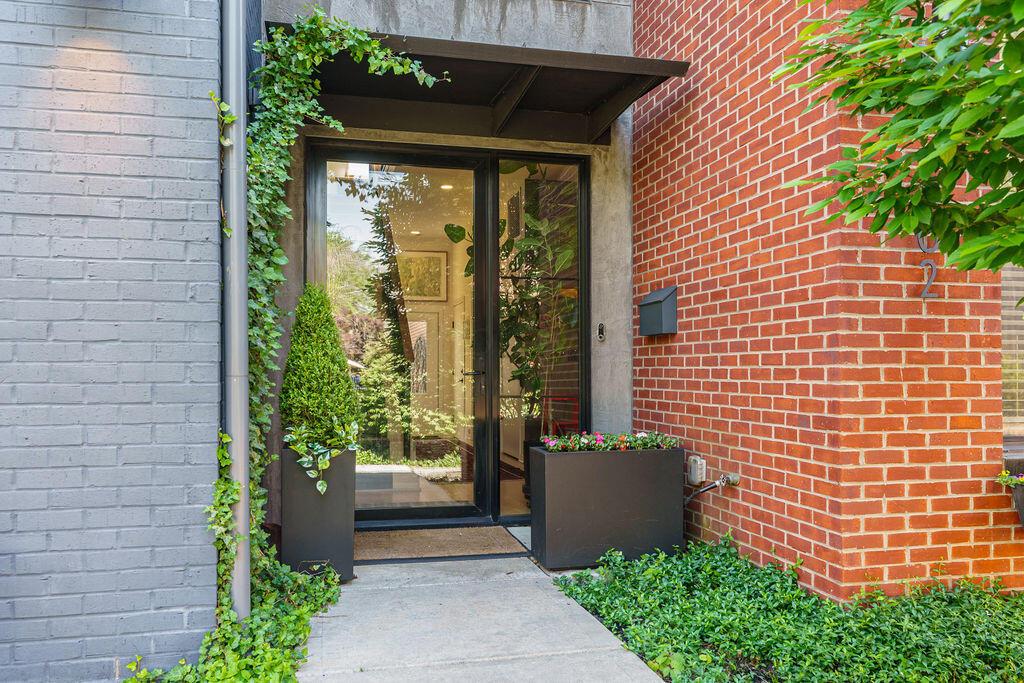602 Lathrop Street 7
