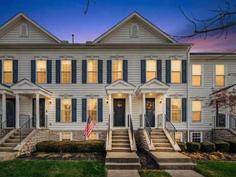 Photo of 5264 Royal Arch Cascade Drive 25 #25, Dublin, OH 43016 (MLS # 225044532)