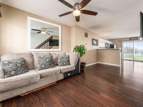 Tiny photo for 5264 Royal Arch Cascade Drive 25 #25, Dublin, OH 43016 (MLS # 225044532)