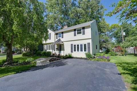 Photo of 1853 Ashland Avenue, Columbus, OH 43212 (MLS # 226019957)