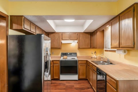 Tiny photo for 1949 Rockdale Drive 32 #32, Columbus, OH 43229 (MLS # 226029455)