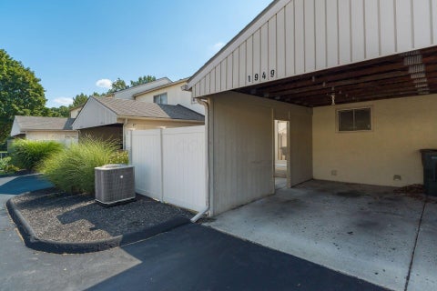 Tiny photo for 1949 Rockdale Drive 32 #32, Columbus, OH 43229 (MLS # 226029455)