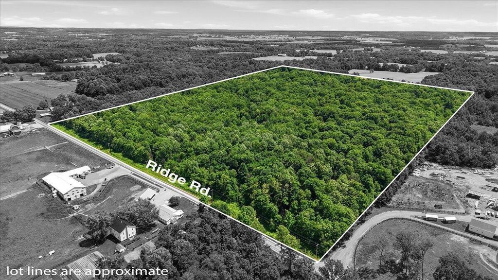 Photo of 0 Ridge Road, Fredericktown, OH 43019 (MLS # 226023032)