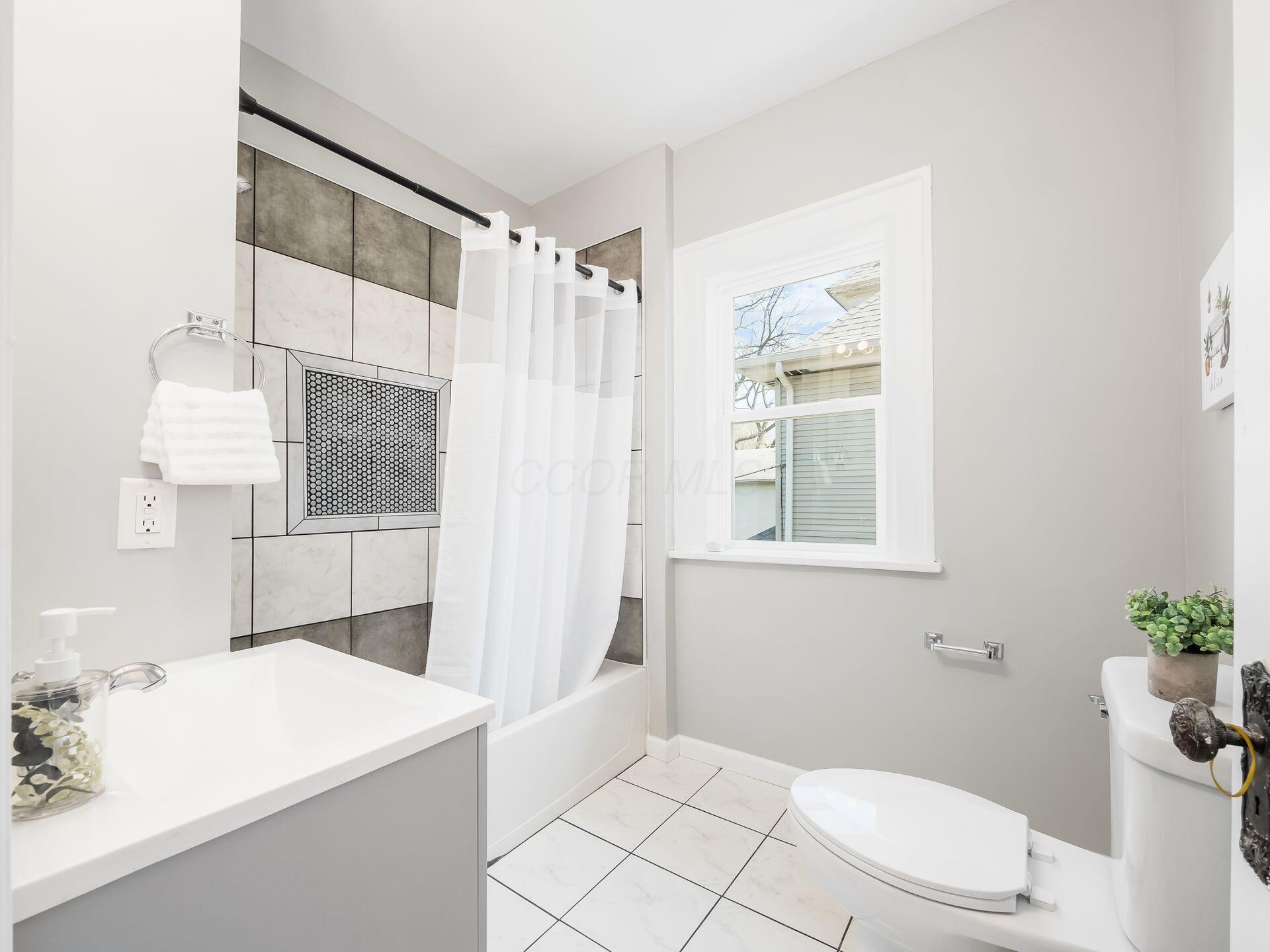 384 E 13th Avenue, Columbus, Ohio image 35