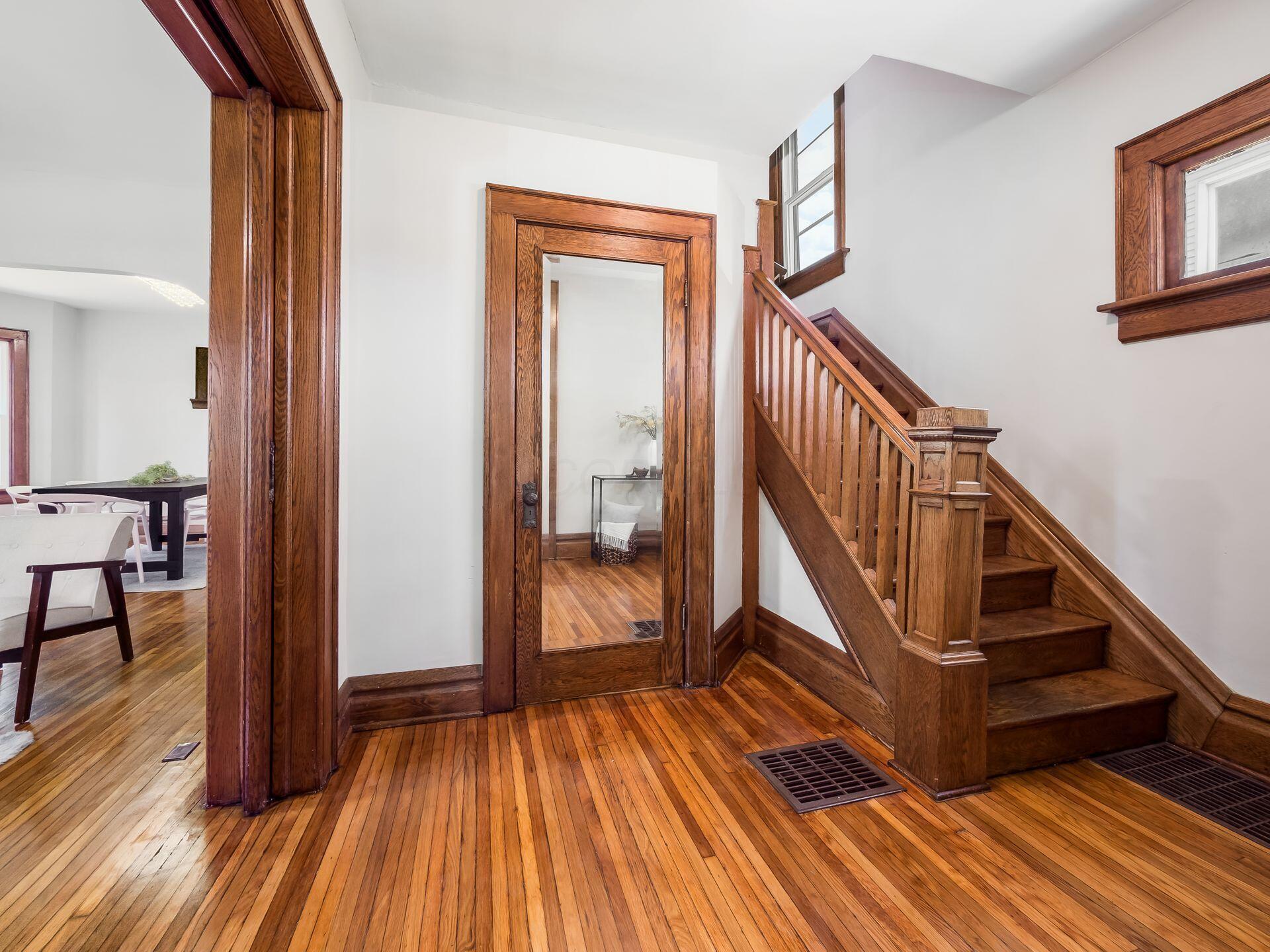 384 E 13th Avenue, Columbus, Ohio image 9