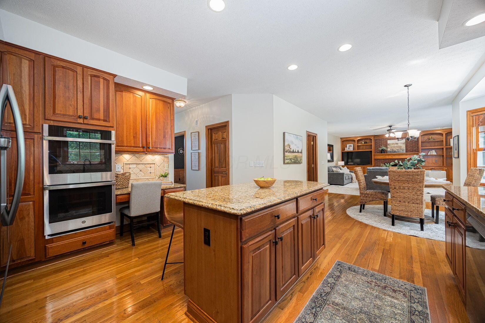 5545 Stratford Avenue, Powell, Ohio image 28