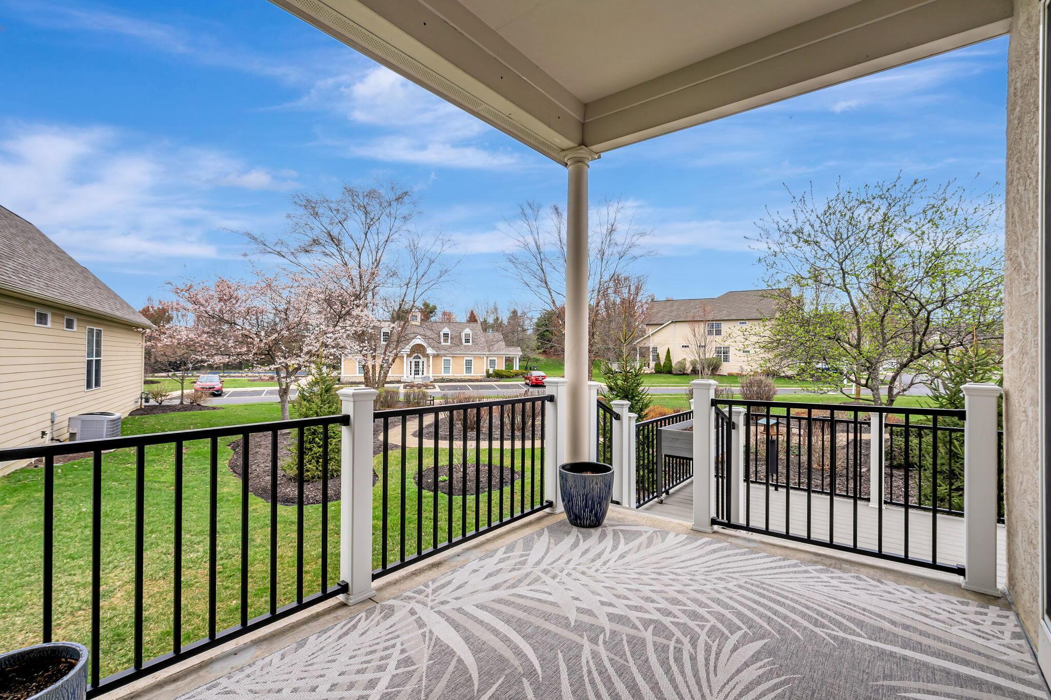 6016 Tournament Drive, Westerville, Ohio image 40
