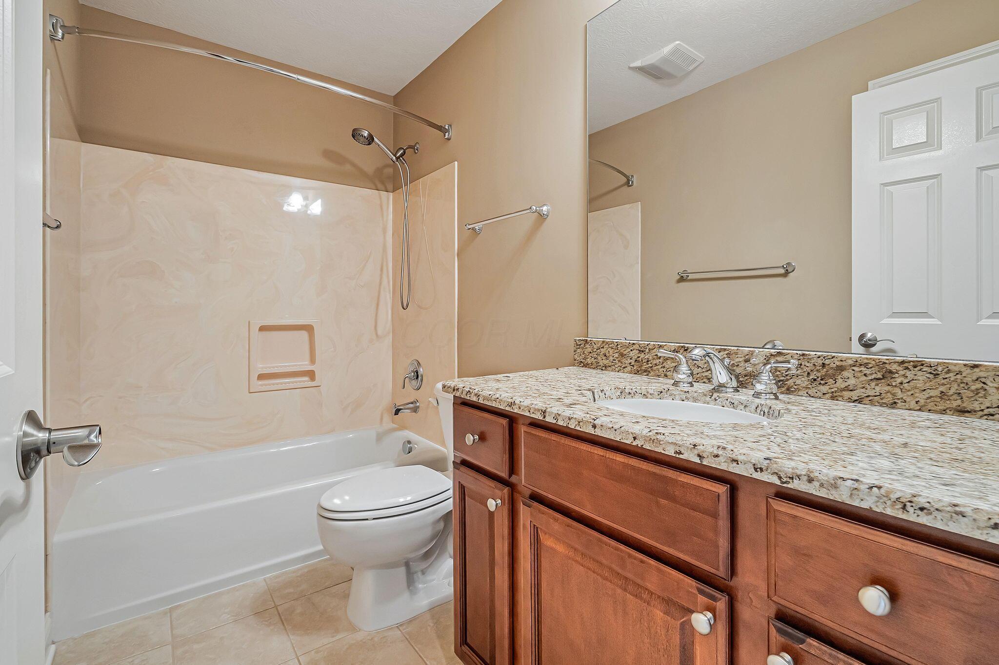 6016 Tournament Drive, Westerville, Ohio image 36