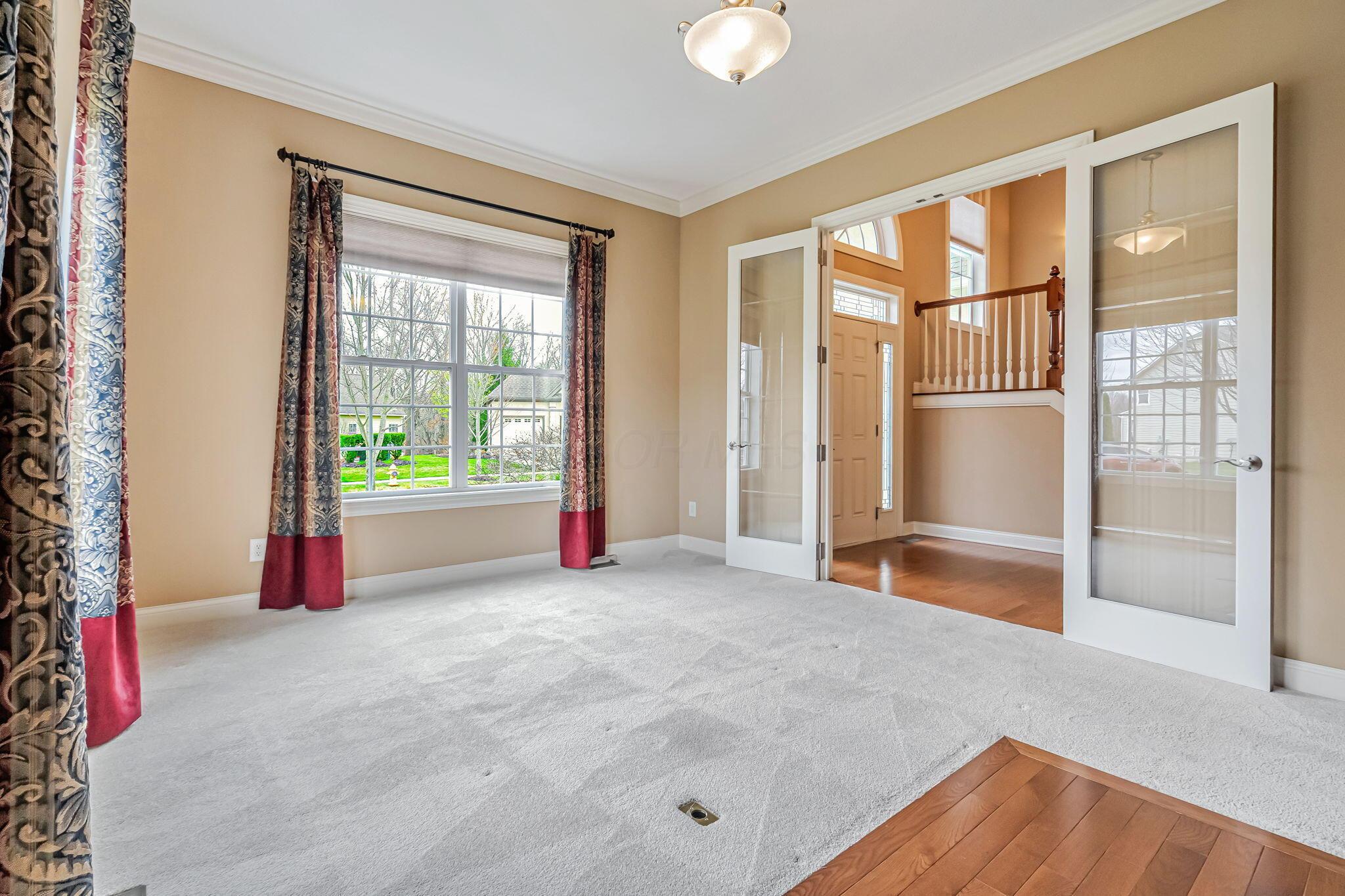 6016 Tournament Drive, Westerville, Ohio image 9