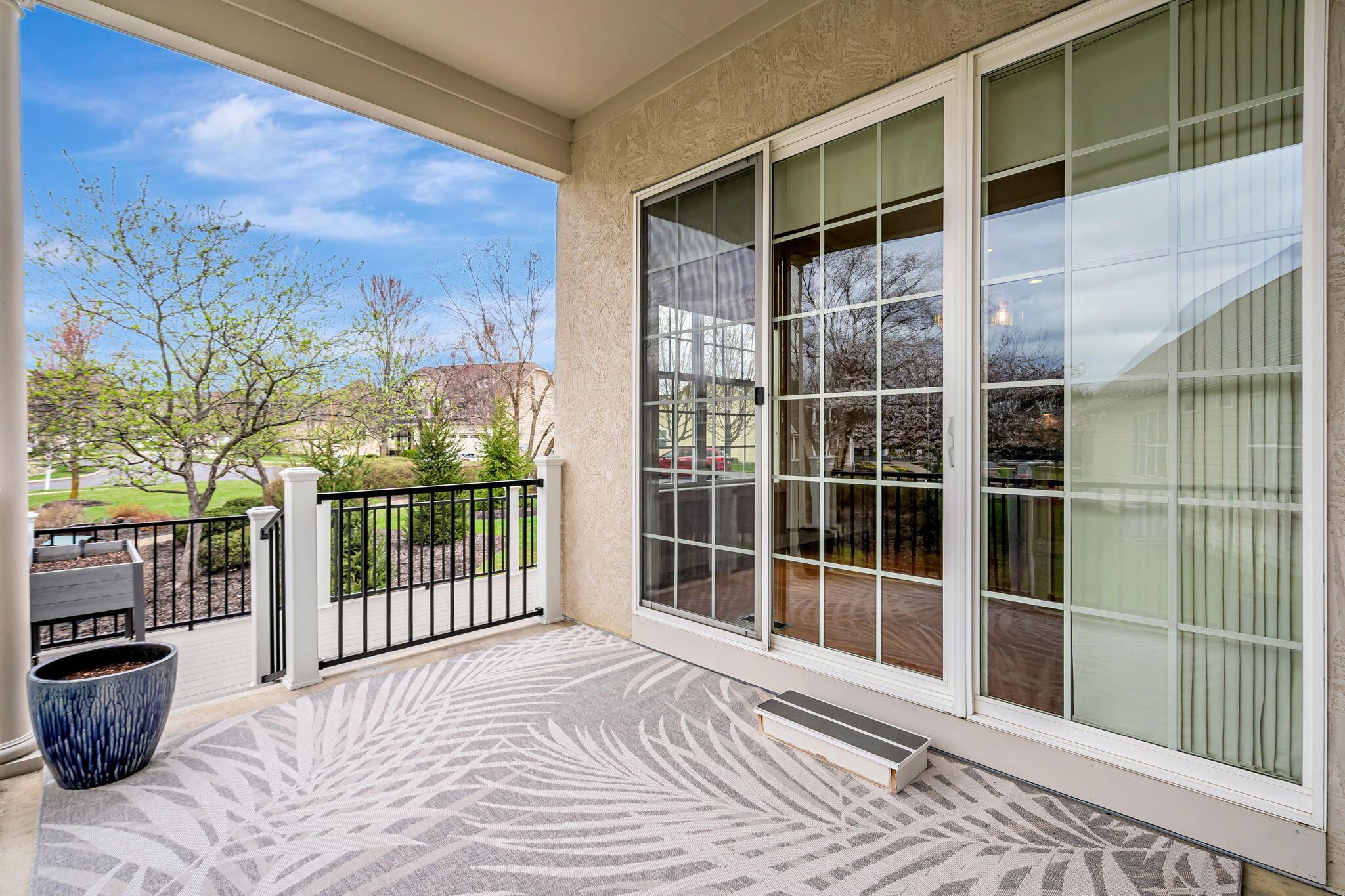 6016 Tournament Drive, Westerville, Ohio image 42
