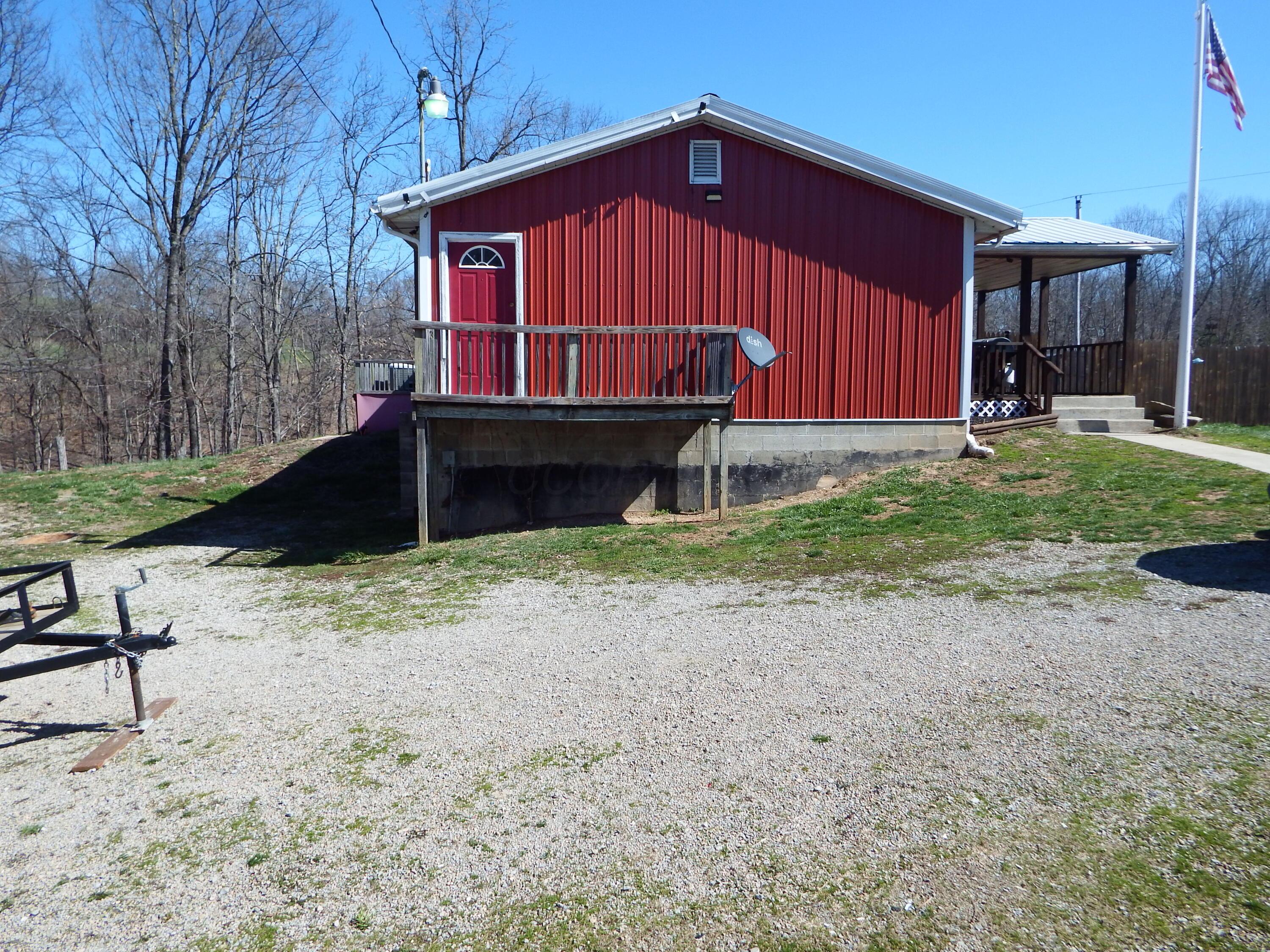 9035 Dozer Ridge Road, Blue Rock, Ohio image 25