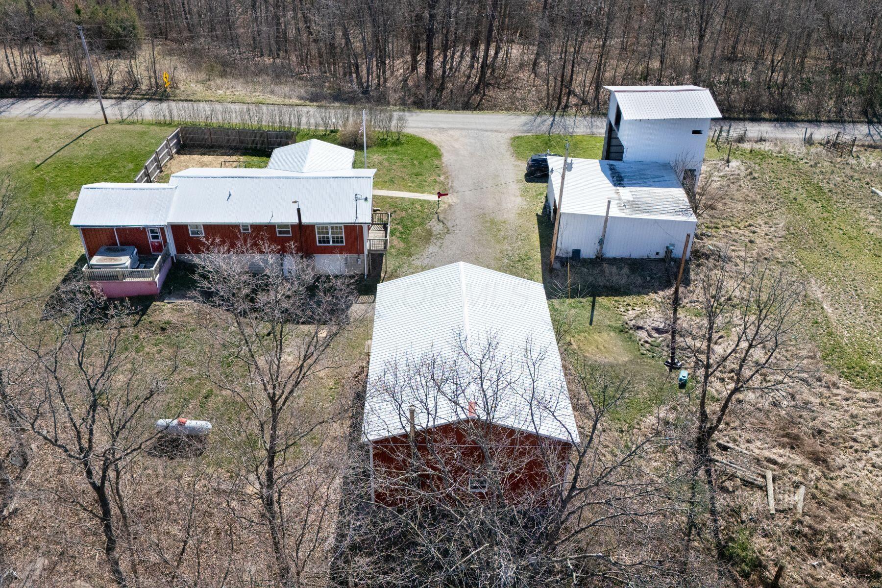 9035 Dozer Ridge Road, Blue Rock, Ohio image 45