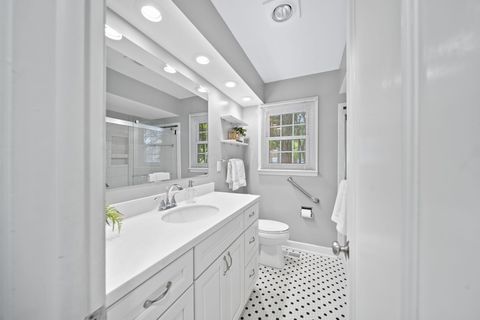 Tiny photo for 1631 Roxbury Road A1 #A1, Columbus, OH 43212 (MLS # 226000606)