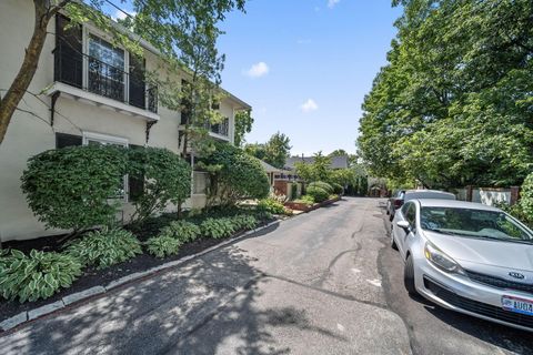 Tiny photo for 1631 Roxbury Road A1 #A1, Columbus, OH 43212 (MLS # 226000606)